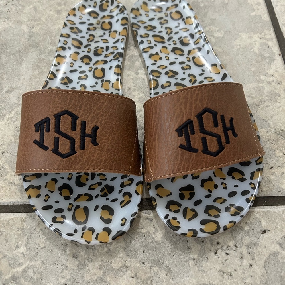 Leopard Print Women’s Slide Sandals